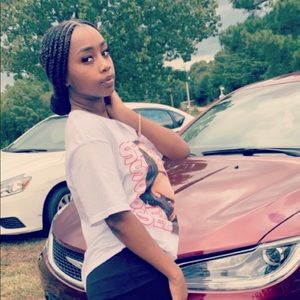 Meet your Posher, Nylehia